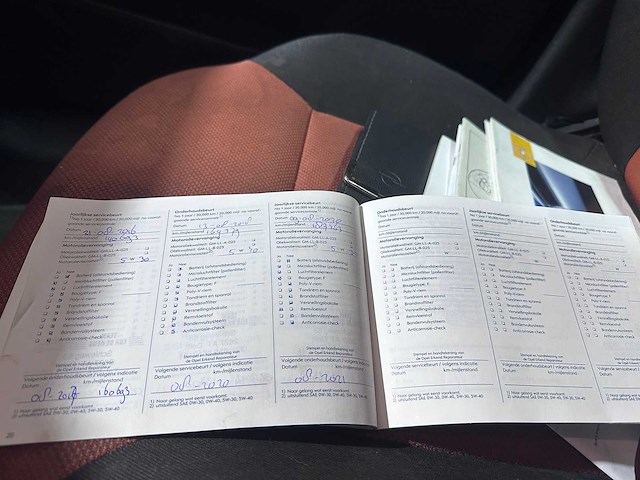 Opel - zafira - 2.2 executive automaat 30-sn-ph - afbeelding 13 van  20