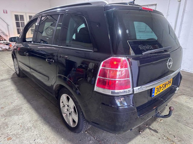 Opel - zafira - 2.2 executive automaat 30-sn-ph - afbeelding 14 van  20