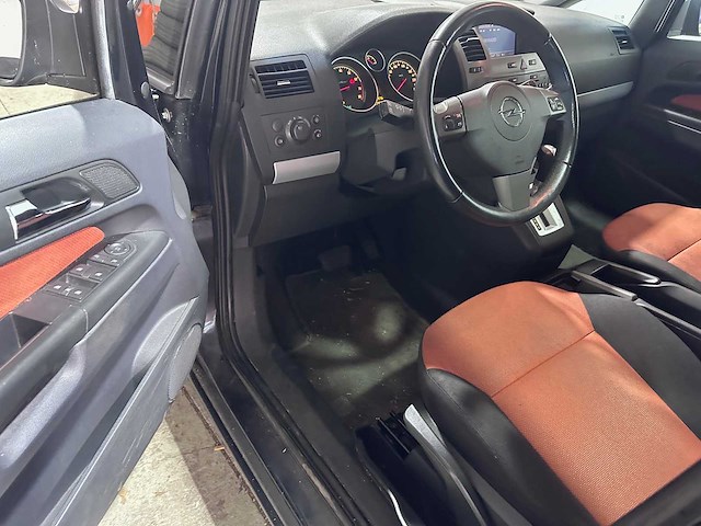 Opel - zafira - 2.2 executive automaat 30-sn-ph - afbeelding 19 van  20