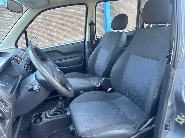 Opel agila 1.0-12v flexx car 2006 | 98-sj-lh - afbeelding 2 van  21