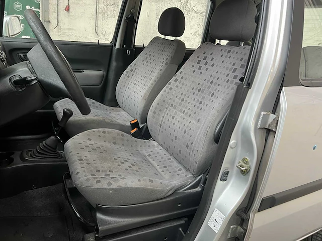 Opel agila 1.2-16v elegance 75pk 2003 (origineel-nl), 52-ll-ls - afbeelding 30 van  46