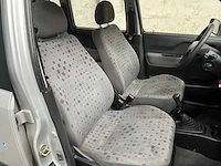 Opel agila 1.2-16v elegance 75pk 2003 (origineel-nl), 52-ll-ls - afbeelding 32 van  46