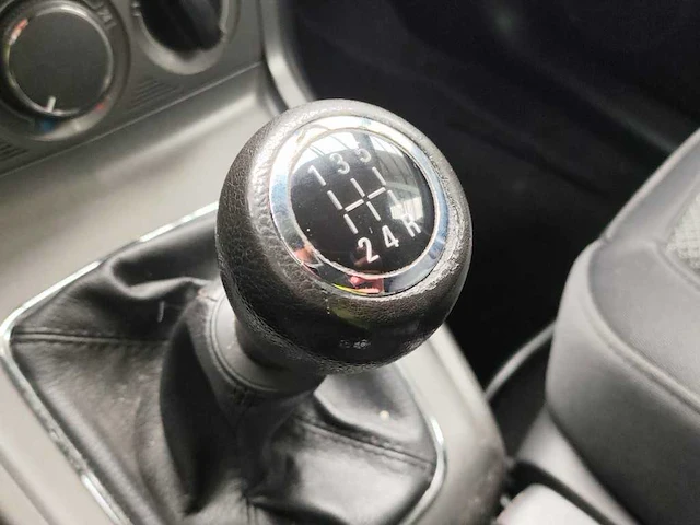Opel antara 2.4-16v temptation 2008 | 88-hhs-6 - afbeelding 22 van  24