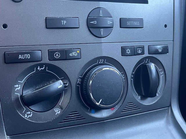 Opel antara 2.4-16v temptation 2008 | 88-hhs-6 - afbeelding 17 van  20