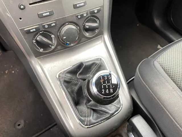 Opel antara suv bedrijfswagen - afbeelding 9 van  18