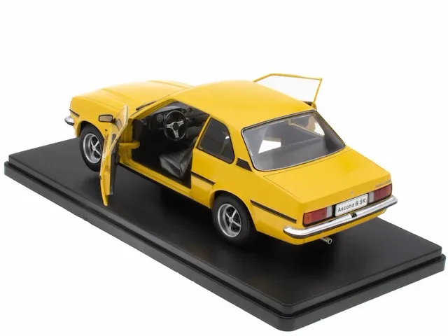 Opel ascona 1.9 sr - 1975 - afbeelding 3 van  7