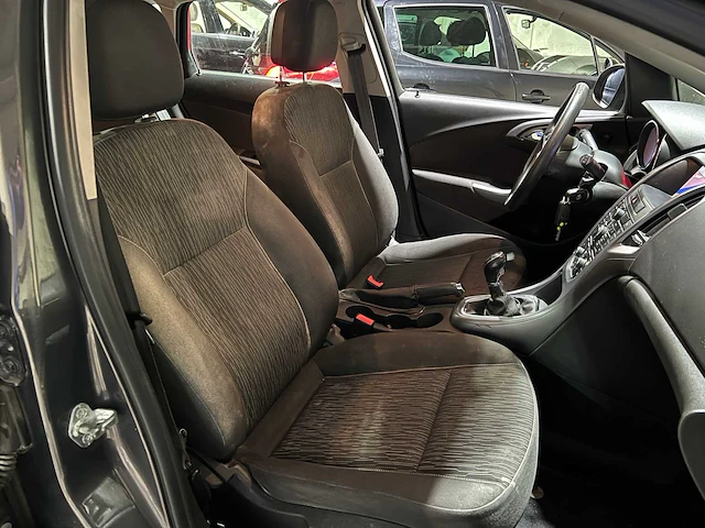 Opel astra 1.4 berlin 101pk 2014, 5-tds-86 - afbeelding 26 van  37