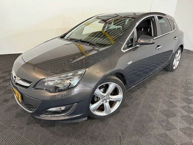 Opel astra 1.4 turbo cosmo, 1-kbz-97 - afbeelding 1 van  12