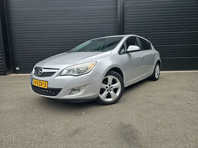 Opel astra 1.4 turbo edition 04-kzr-3 - afbeelding 1 van  23