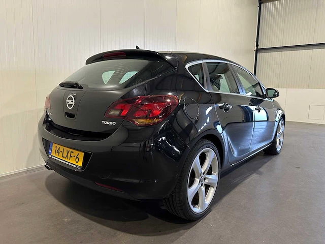 Opel astra 1.4 turbo sport 14-lxf-6 - afbeelding 17 van  21