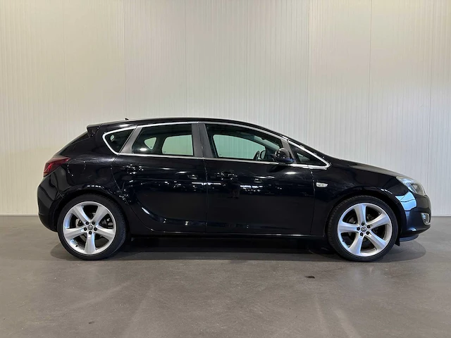 Opel astra 1.4 turbo sport 14-lxf-6 - afbeelding 18 van  21