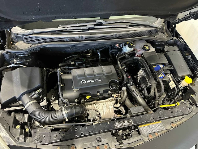 Opel astra 1.4 turbo sport 14-lxf-6 - afbeelding 13 van  21