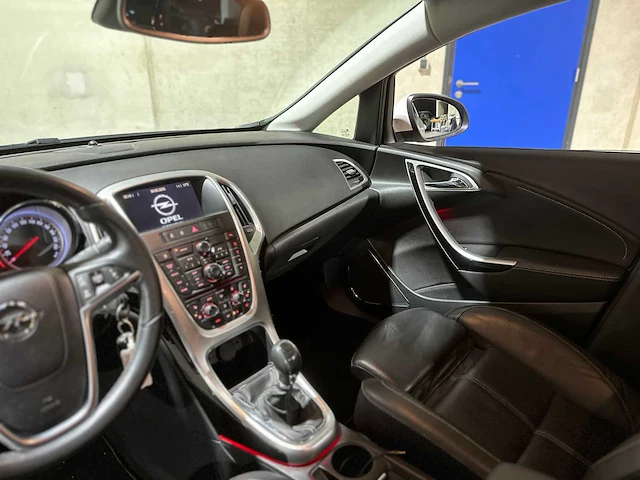 Opel astra 1.4 turbo sport 140pk 2012, 49-xns-9 - afbeelding 13 van  47