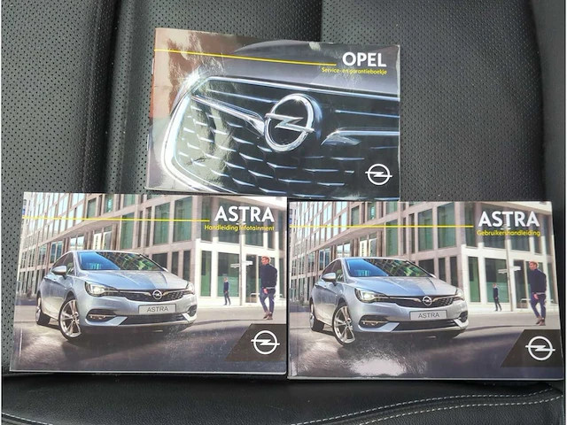 Opel astra 1.4 ultimate | g-623-tg - afbeelding 22 van  32