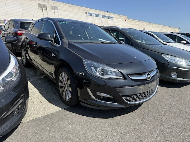 Opel astra 1.4i essentia 100, 2015 - afbeelding 21 van  27