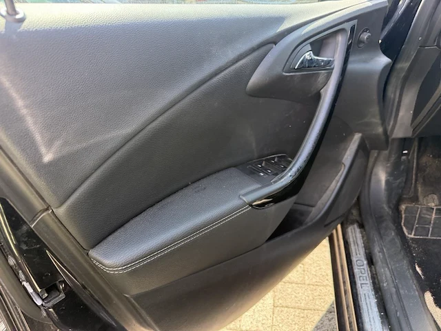 Opel astra 1.4i essentia 100, 2015 - afbeelding 24 van  27