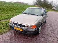 Opel astra 1.4i season, ng-np-27 - afbeelding 1 van  17