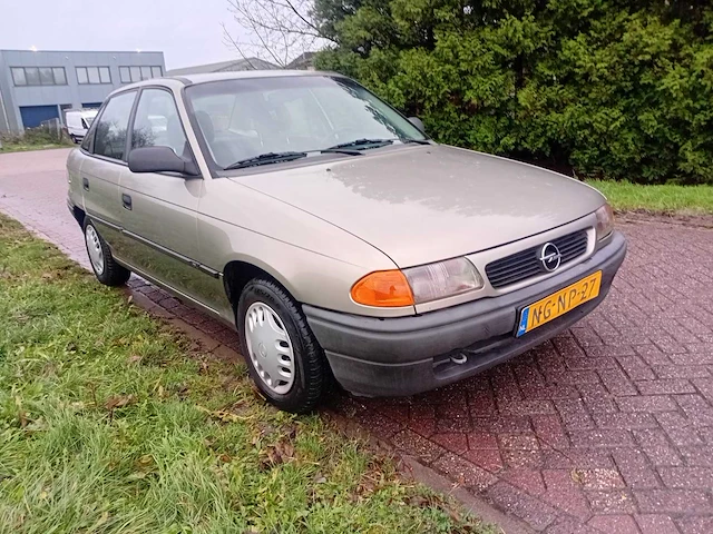 Opel astra 1.4i season, ng-np-27 - afbeelding 11 van  17