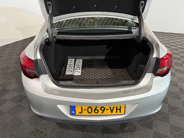 Opel astra 1.6 cdti s/s edition, j-069-vh - afbeelding 8 van  13