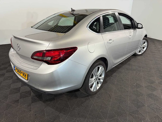 Opel astra 1.6 cdti s/s edition, j-069-vh - afbeelding 9 van  13