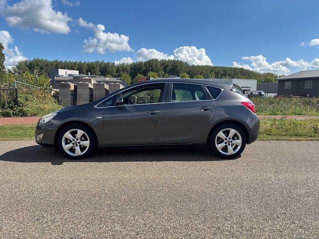 Opel astra 1.6 edition 2011 | 24-ppb-8 i - afbeelding 12 van  14