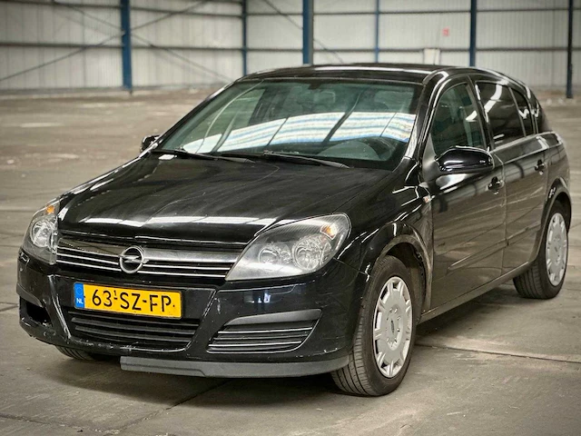 Opel astra 1.6 edition, 63-sz-fp - afbeelding 1 van  15