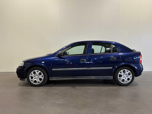 Opel astra 1.6 pearl 56-hg-hz - afbeelding 8 van  15