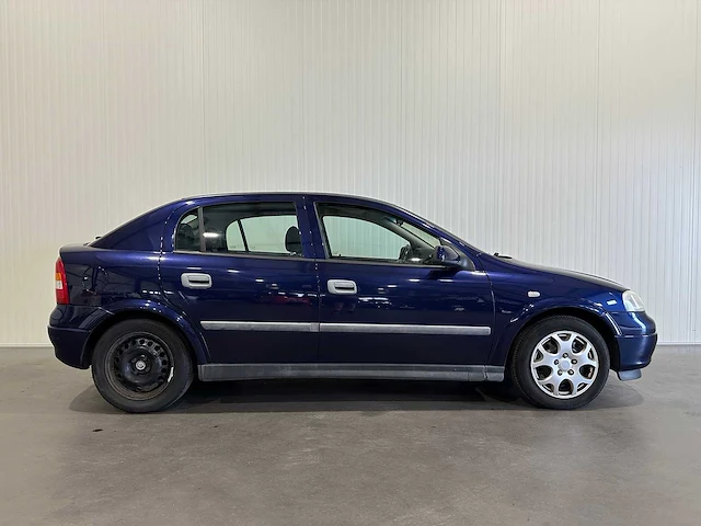 Opel astra 1.6 pearl 56-hg-hz - afbeelding 12 van  15