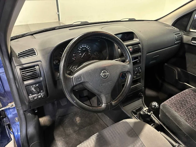Opel astra 1.6 pearl 56-hg-hz - afbeelding 15 van  15
