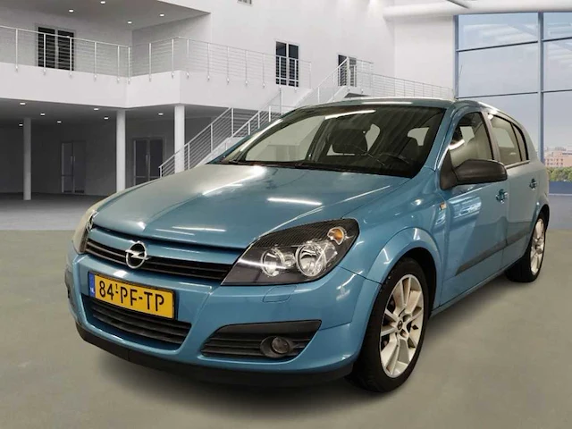 Opel astra 1.6 sport , 84-pf-tp - afbeelding 1 van  16