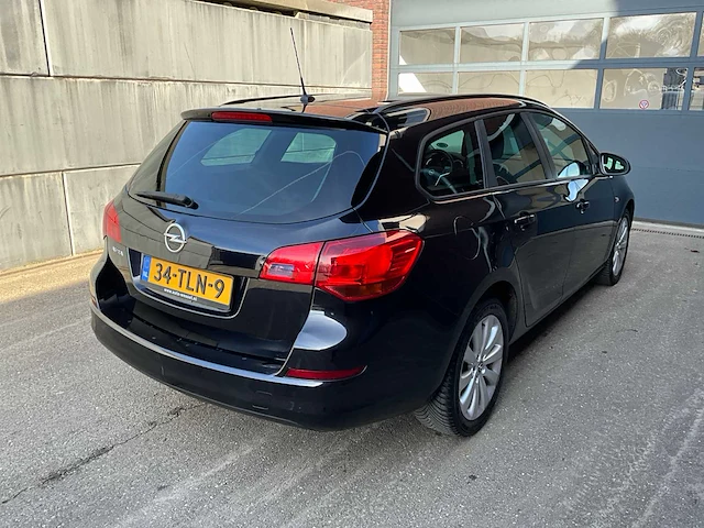 Opel astra 1.6 sports tourer - personenauto - afbeelding 9 van  16