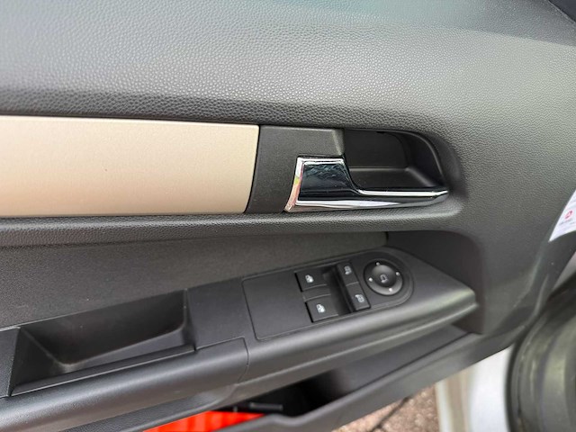 Opel astra 1.6 temptation , 60-htd-8 - afbeelding 2 van  19