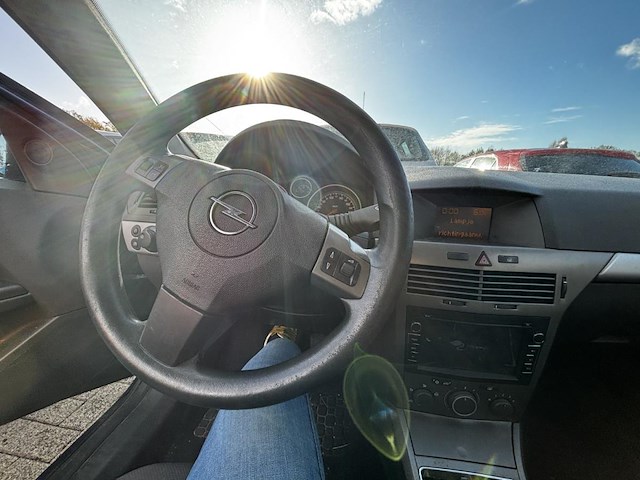 Opel astra 1.6i xep 16v enjoy,2005 - afbeelding 3 van  35