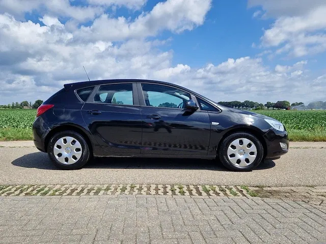 Opel astra 1.7 cdti business +, 110 pk, euro 6, 8-txp-39 - afbeelding 11 van  29