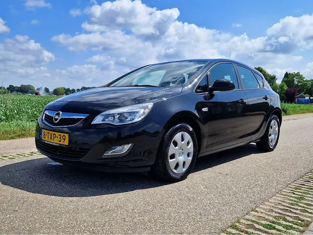 Opel astra 1.7 cdti business +, 110 pk, euro 6, 8-txp-39 - afbeelding 1 van  29