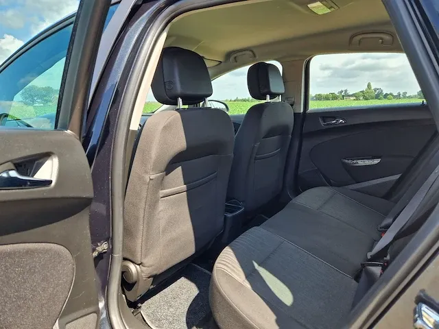 Opel astra 1.7 cdti business +, 110 pk, euro 6, 8-txp-39 - afbeelding 15 van  29