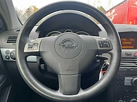 Opel astra 1.8 enjoy car 2005 | 83-rg-nt i - afbeelding 11 van  26