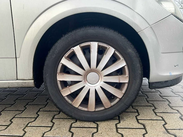 Opel astra 1.8 enjoy car 2005 | 83-rg-nt i - afbeelding 19 van  26
