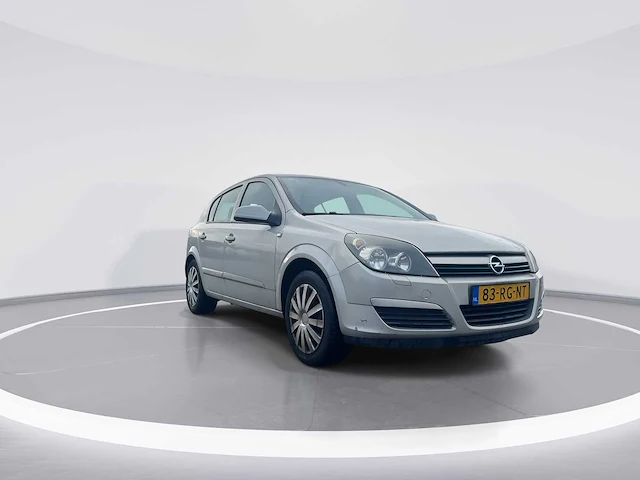 Opel astra 1.8 enjoy car 2005 | 83-rg-nt i - afbeelding 24 van  26