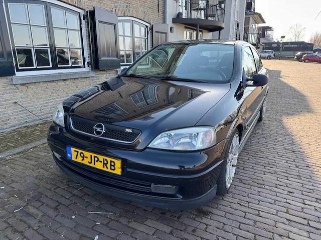 Opel astra 2.2-16v sport ed.ii opc uitv. nr: 0826 - afbeelding 19 van  21