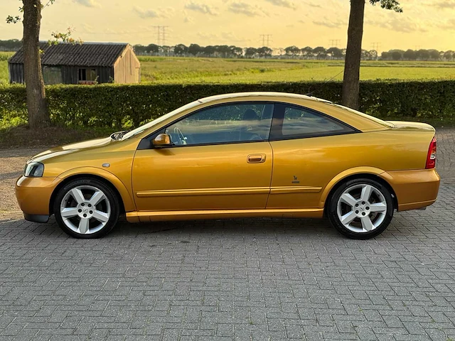 Opel astra bertone coupé 1.8-16v org nederlands nap 08-gg-dv - afbeelding 12 van  20