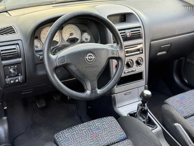 Opel astra bertone coupé 1.8-16v org nederlands nap 08-gg-dv - afbeelding 19 van  20