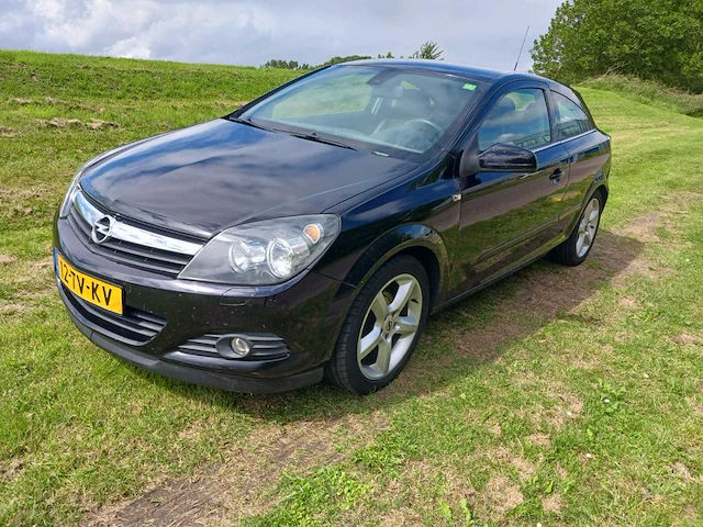 Opel astra gtc 1.6 sport, 12-tv-kv - afbeelding 1 van  23