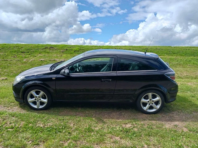 Opel astra gtc 1.6 sport, 12-tv-kv - afbeelding 23 van  23
