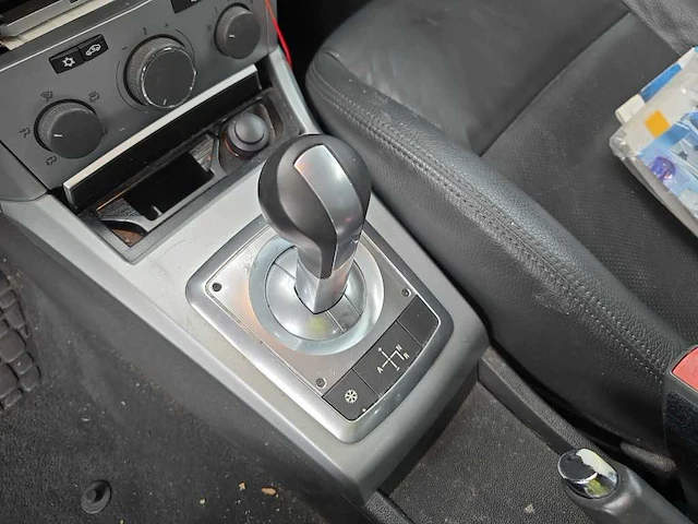 Opel astra gtc 1.6 sport , 77-xh-vf - afbeelding 3 van  16