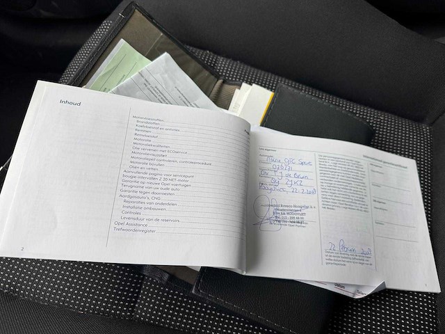 Opel astra gtc 1.6 sport airco 89-zj-kz - afbeelding 8 van  20