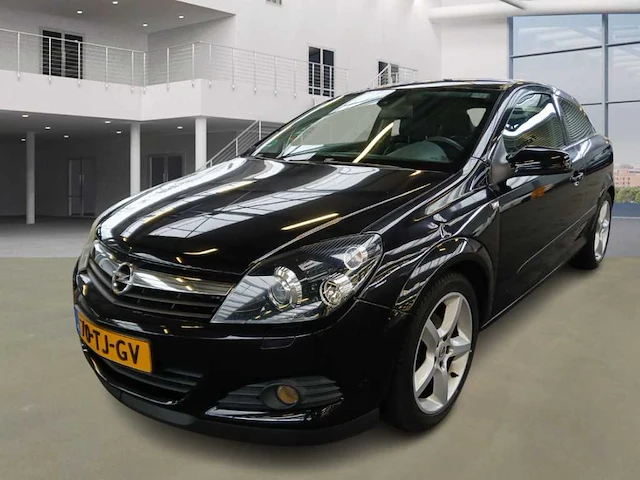 Opel astra gtc 1.8 cosmo, 70-tj-gv - afbeelding 1 van  18
