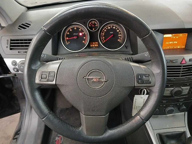 Opel astra gtc 1.8 cosmo, 70-tj-gv - afbeelding 16 van  18