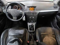 Opel astra gtc 1.8 cosmo, 70-tj-gv - afbeelding 18 van  18