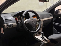 Opel astra gtc 1.8 temptation 140pk 2007, 88-xt-fz youngtimer - afbeelding 11 van  40